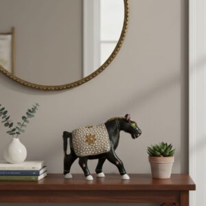 WOODEN HORSE